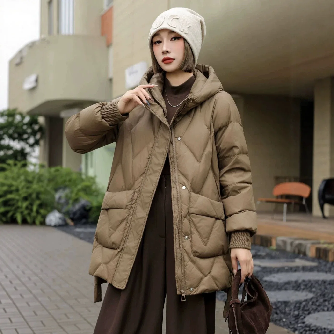 2026 Autumn/Winter New Women's Jacket Retro Hooded Down Jacket
