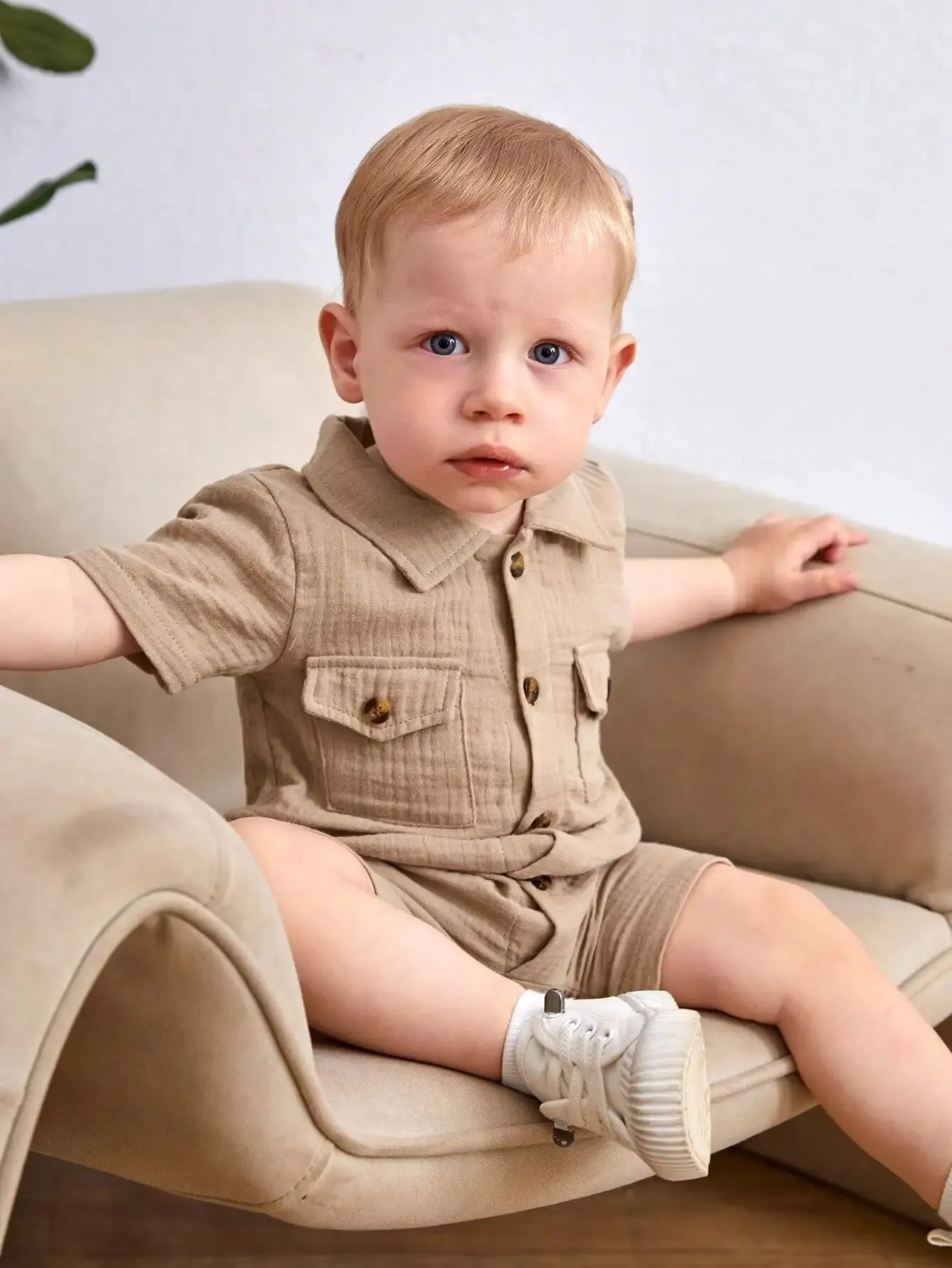 Summer Baby Boy Outdoor Fashion Casual Comfortable Single-breasted Shirt Collar Pocket Khaki Short-sleeved Jumpsuit Company