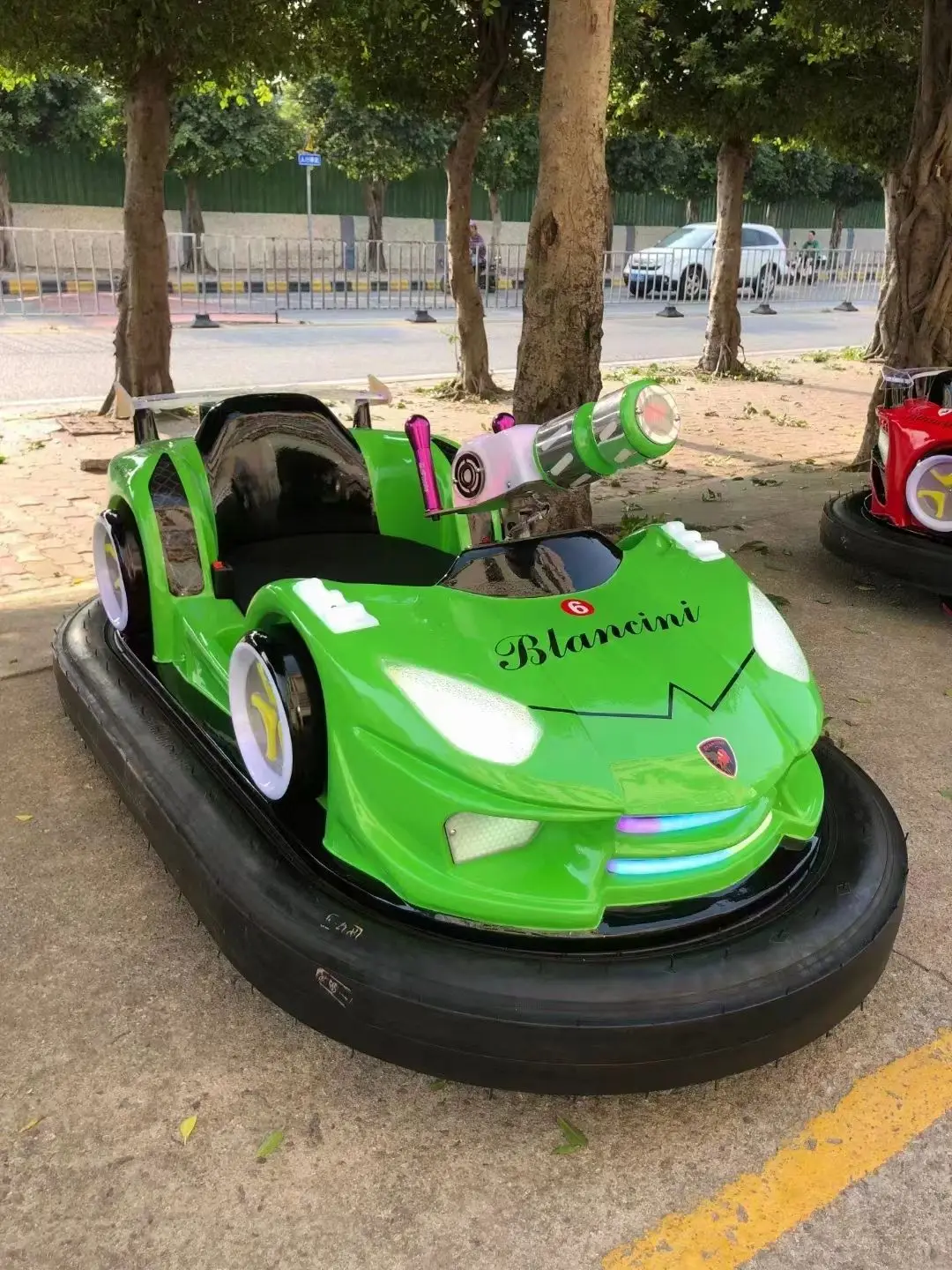 Custom Kids Toy Battery Electric Ride on Car Mini Kids Outdoor Bumper Car Vehicle Amusement Park Rides Mini Bumper Car for Sale