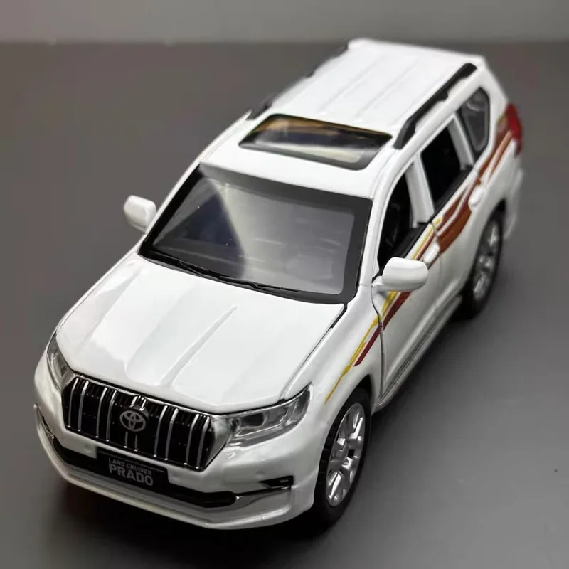 

HAOCHI 1/32 Toyota Land Cruiser PRADO SUV Alloy Car Model Diecast Metal Toy Off-road Vehicle Car Model Sound and Light Kids Gift