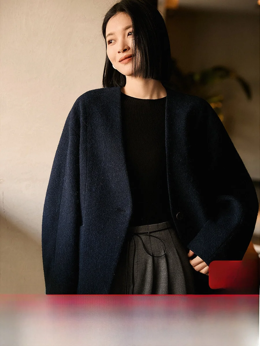 

Шерстяное пальто Ele ort без воротника Berlin Sle из серии Air, теплое, с V-образным вырезом, длинными рукавами, прямого кроя, для женщин среднего возраста.