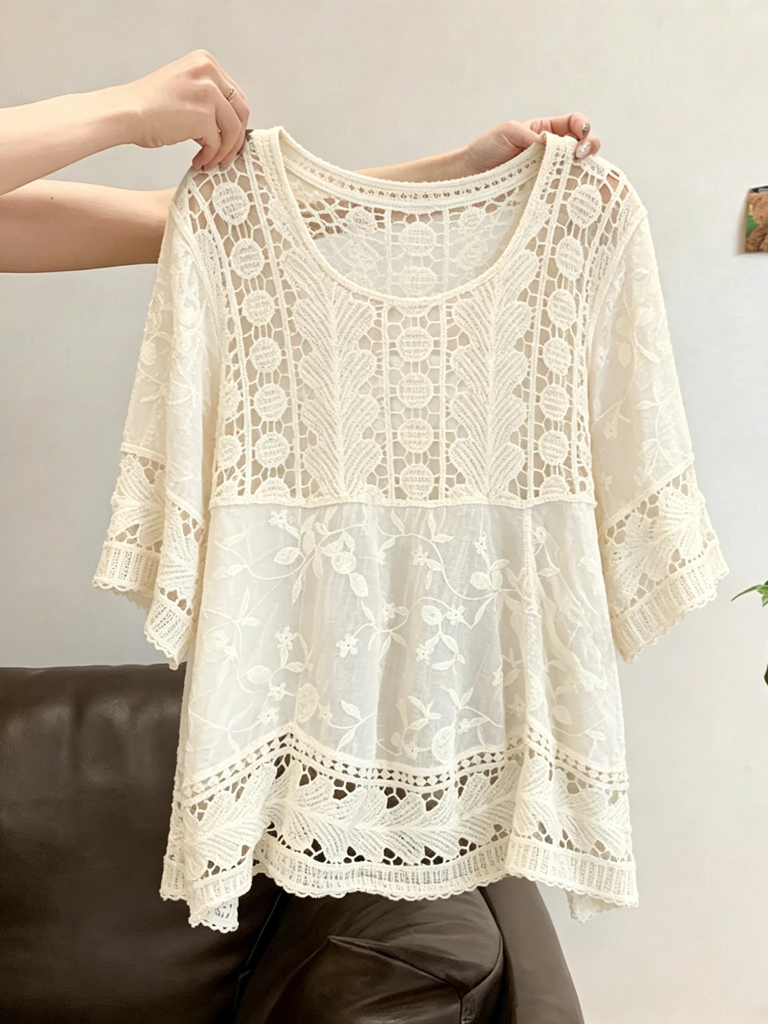 

Bohemian Large Size Hook Flower Hollow Short Sleeve Women's Top Summer 2026 New Style Mid-Length Outer Cover Shirt