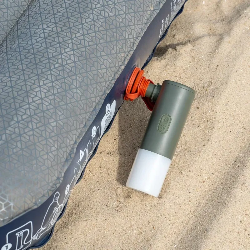 فانوس التخييم بالطاقة الشمسية مع مضخة هواء 100LM ضوء 5 فوهات قابلة للشحن للخيام الدراجات نفخ استخدام الطوارئ والعتاد في الهواء الطلق