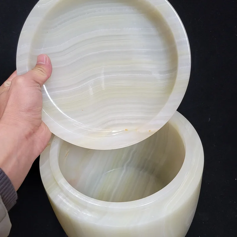 

Jade urn box Sapphire plain noodle altar urn