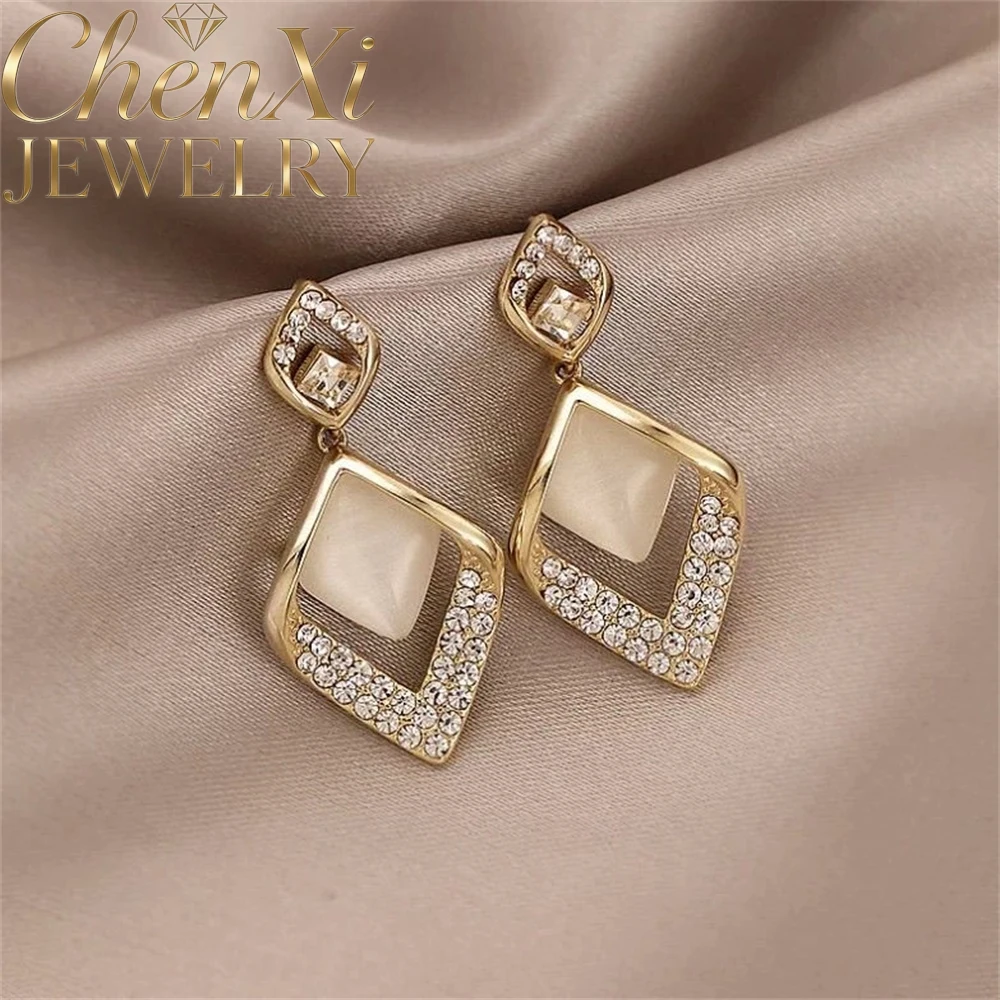 High-End Ice-Colored Cat's Eye Stone Love-Based Type Water Droplet Earrings Best Exquisite Lucky Charms Elegant Popular Gift