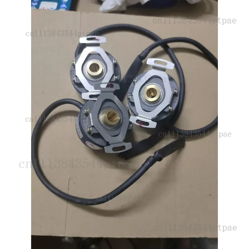 Zkd-48a 17-bit Absolute Value Encoder Φ8mm Hollow Rs485 4-wire (actual Picture Taken)