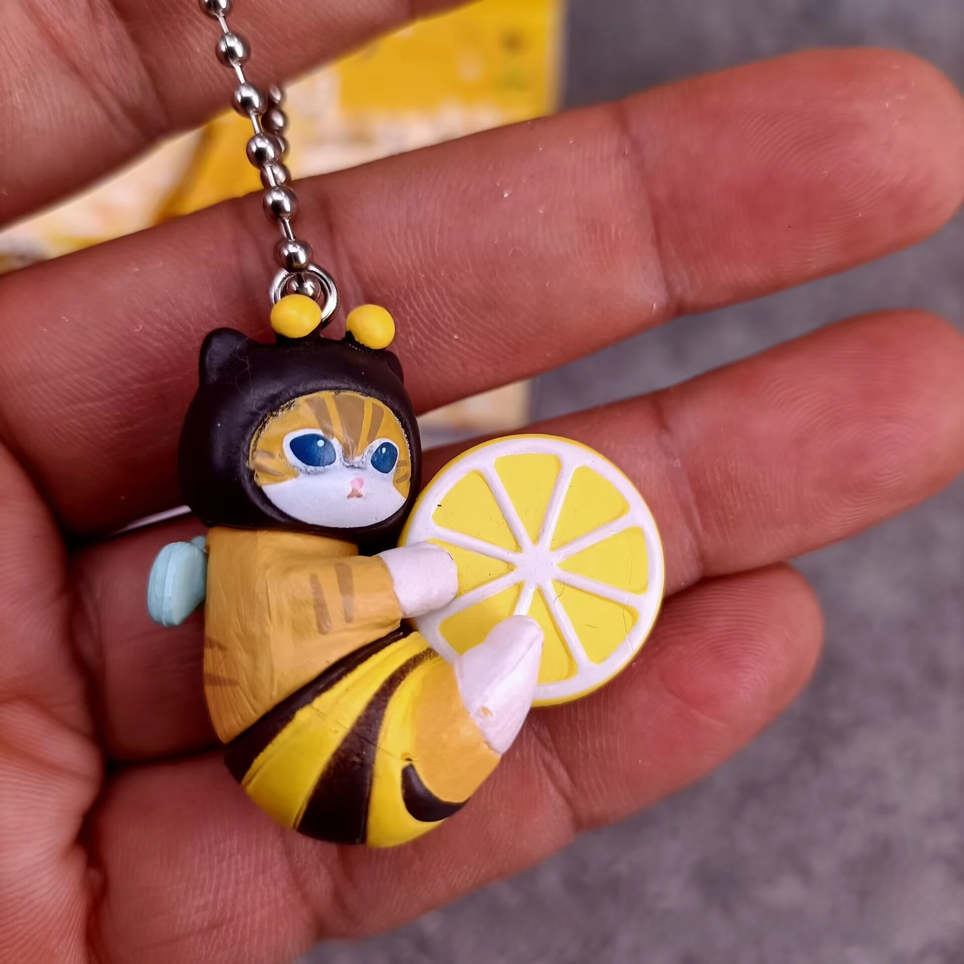 귀여운 모푸샌즈 벌 모양 랜덤박스 트위스트 에그 벌 고양이 애니메이션 피규어 장식품 귀여운 모델 데코 장난감 어린이 생일 선물