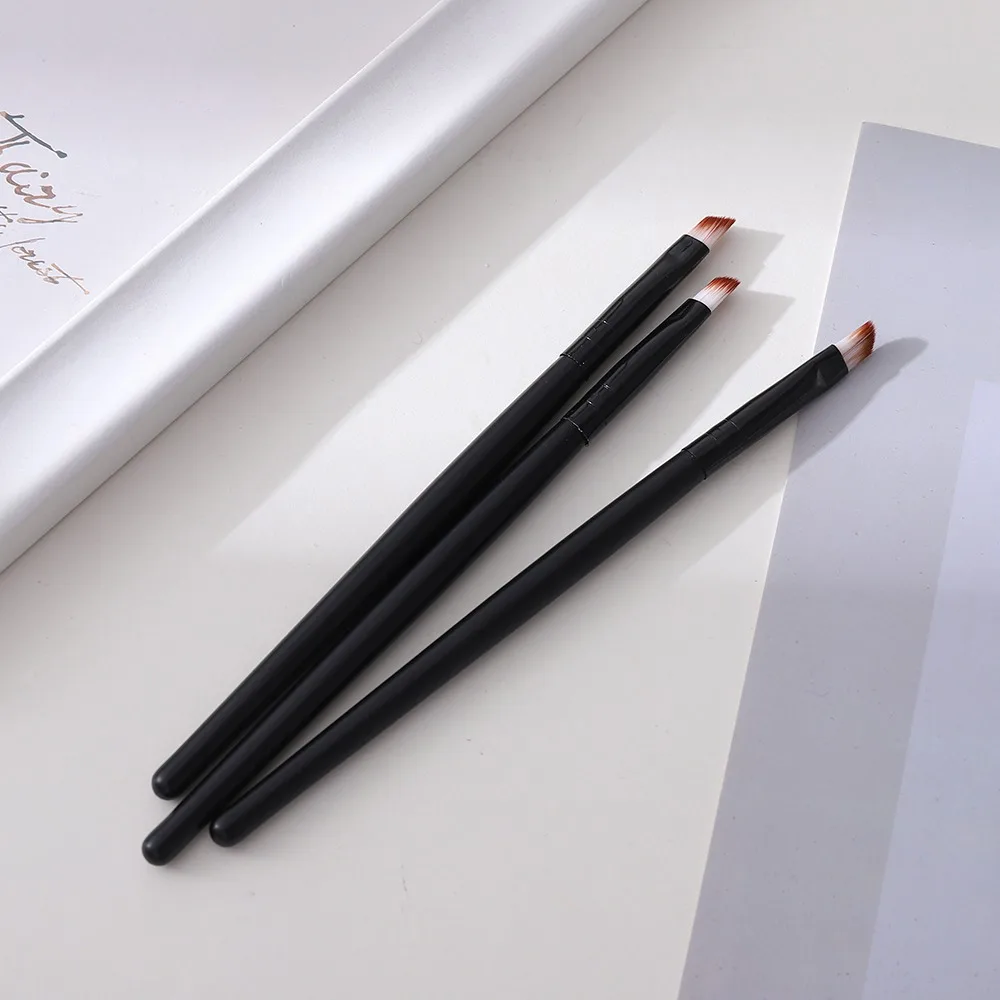 3 個プロフェッショナルアイメイクブラシマルチカラーアイシャドウコンシーラーブレンド化粧品女性のフルセットブレード美容ツール