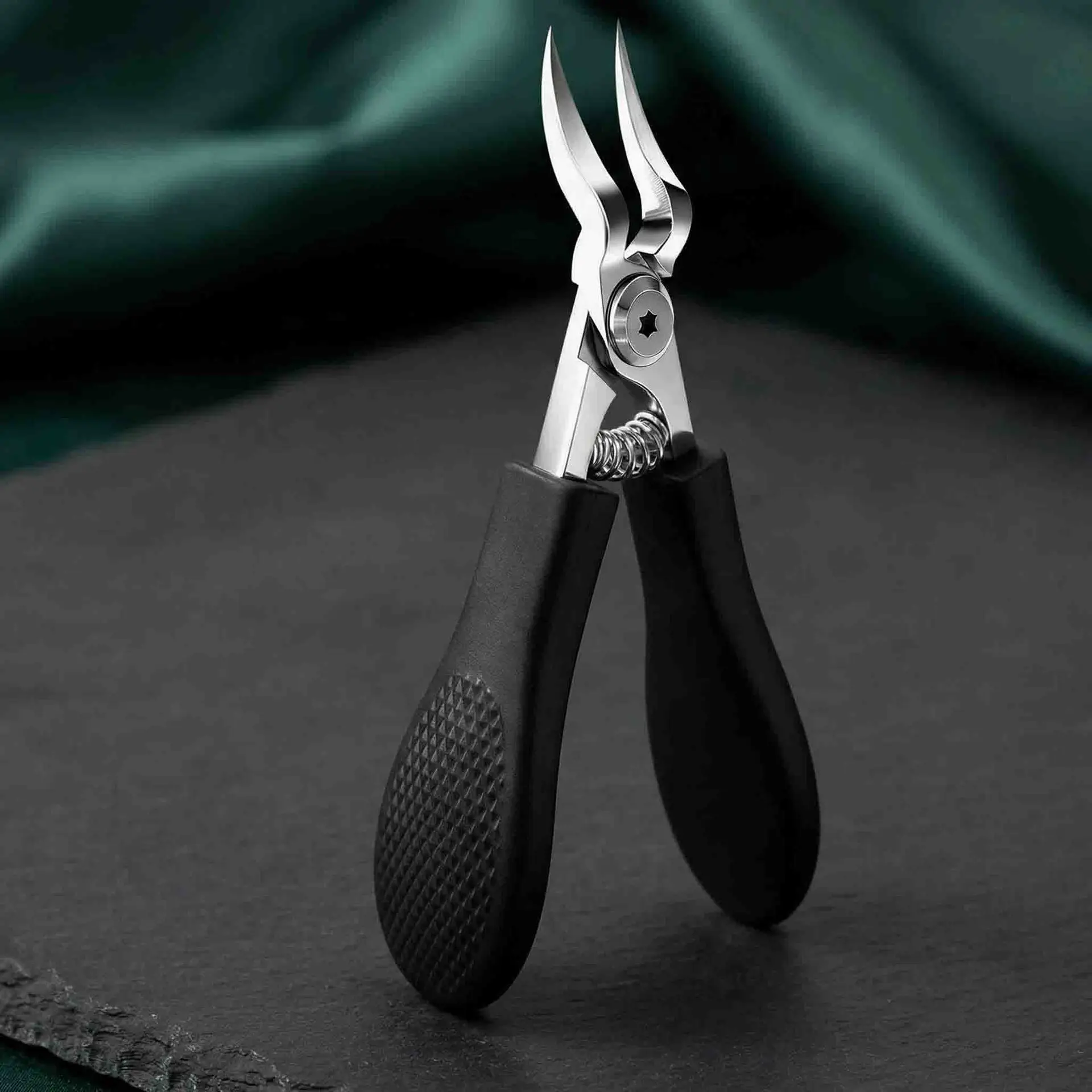 Portable Single Nail Clipper Slant Large Opening Eagle Cutter Foot Nail Groove Care Tool