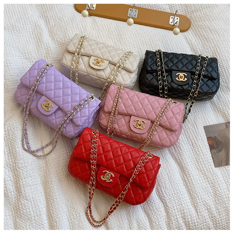 2025 new diagonal chain small square bag, classic texture, simple and fashionable, niche fashion style, classic shoulder bag