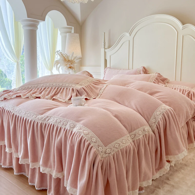 

Milk Velvet Winter Warm Thickened Princess Bedding Set Large Ruffles Lace Duvet Cover Bed Skirt Bedspread Pillowcases 4Pcs