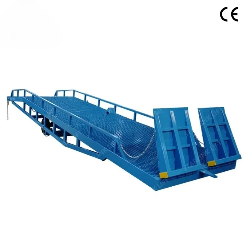 Durable Manganese Steel Mobile Boarding Bridge Heavy Duty Frame 12 Ton For Warehouse Loading