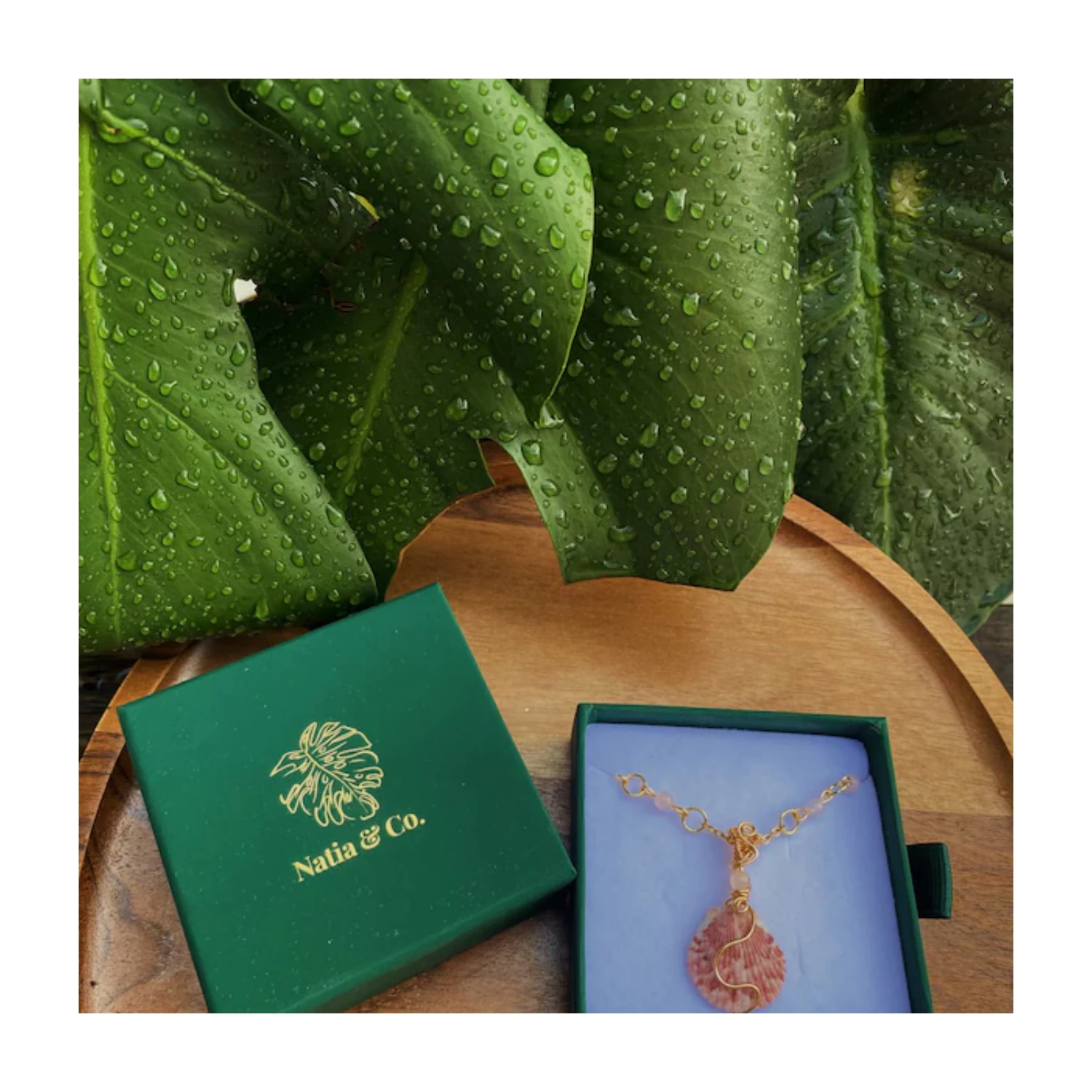 

Персонализированная фиолетовая шкатулка для драгоценностей из 20 шт. с мешочком из микрофибры: набор упаковки с логотипом