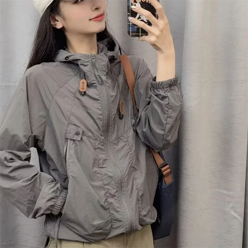 Female Large Size 4XL Sunscreen Jacket Ladies Hooded Zipper Short Outwear Spring Summer Women Fashion Sun Protection Shirt Coat
