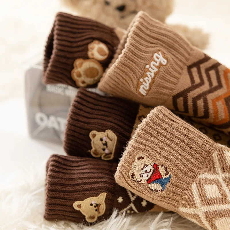 

5Pairs Brown Fleece Thickened Embroidery Terry Towel Bottom Animal Embroidery Coffee Women's Medium Tube Socks