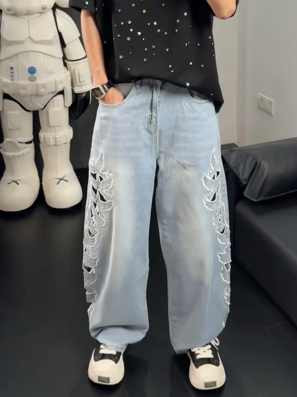 Calça Jeans Unissex com Bordado Pesado e Recortes Vazados, Estilo Urbano de Verão, Perna Larga Solta, Mistura de Algodão e Li...