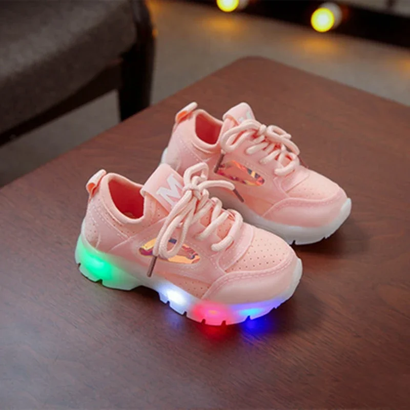 New Glowing Shoes For Girls Led Luminous Shoes For Boys Breathable Toddler Light Up Baby Sneakers Kids LED Shoes Casual Flashing