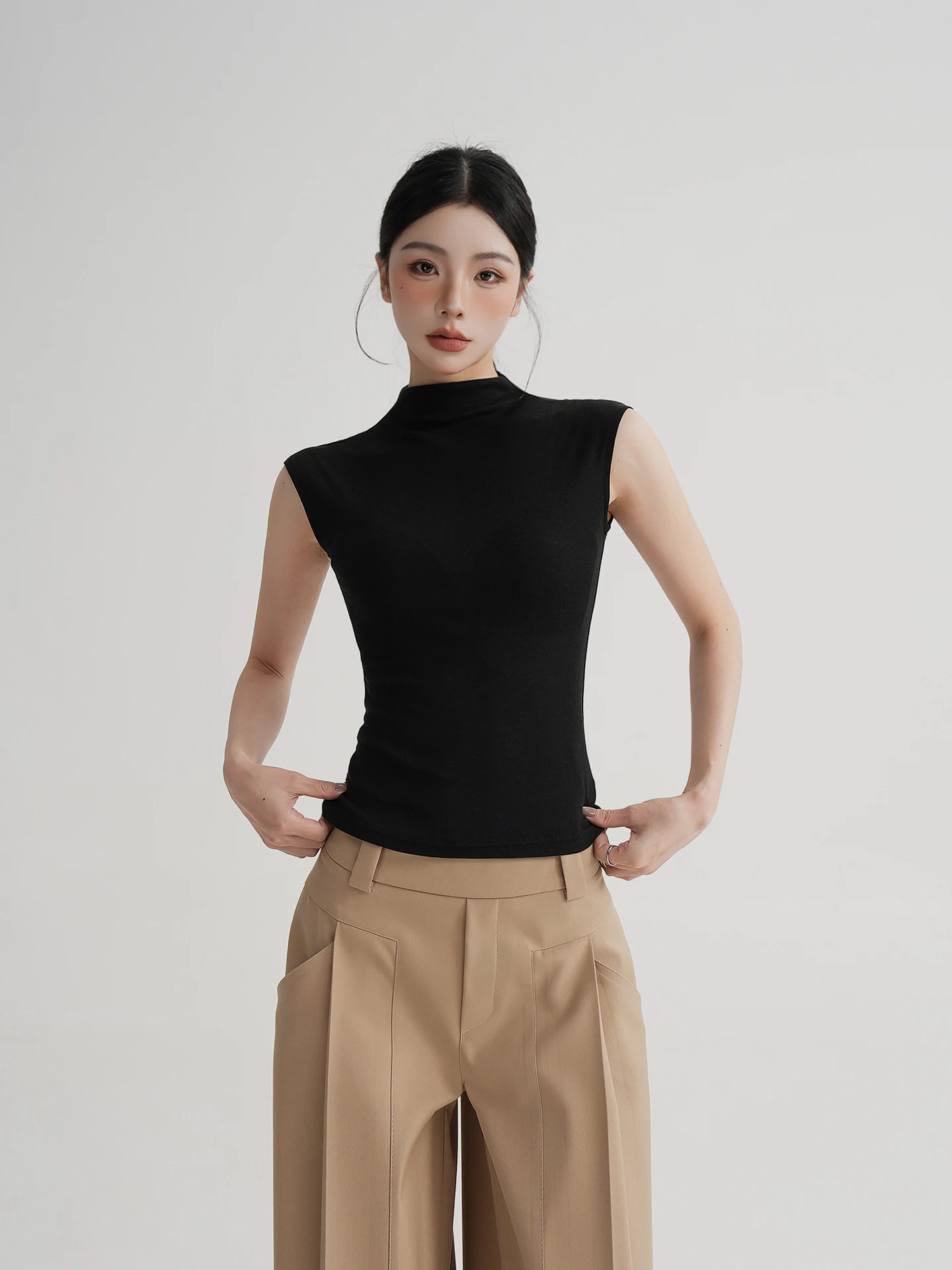 

Женская летняя модная футболка Slim Fit из шелка с высоким воротником, комфортная, дышащая, приятная для кожи, китайского производства.