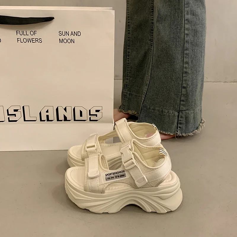 Student Party Exclusive Women Summer Flat Slippers Anti Slip Fashion Look Outdoor Daily Leisure Walking Shoes