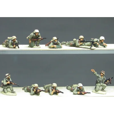 1/72 Scale Resin Figure Model Kit Military Soldier 10 Person Micro Scene Configuration Unassembled and Unpainted Toy