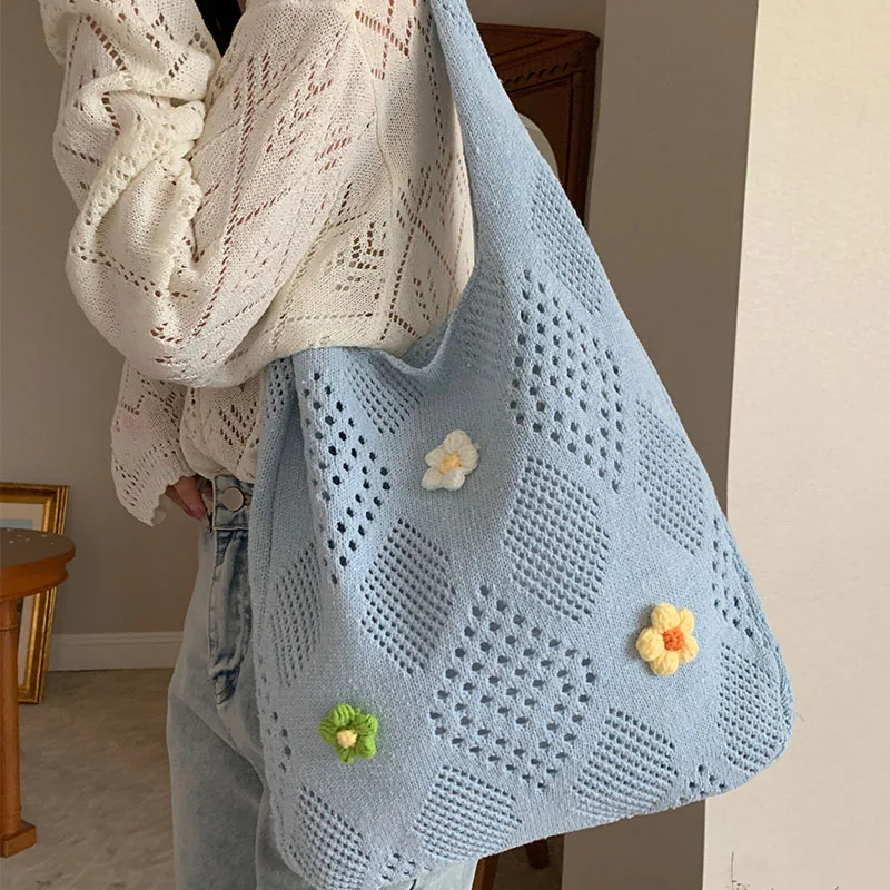 New Large Capacity Shoulder Bag Tote Bag Knitted Woven Flower Small Fresh Fashion Vintage Handbag Crossbody Bag Trendy All-match