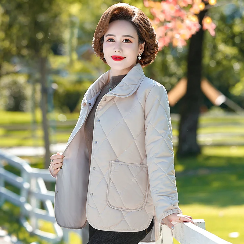 

Middle-aged Woman Lightweight Padded Coat 2022 Autumn Winter Short Quilted Down Cotton Jacket Female Warm Casual Outerwear Parka