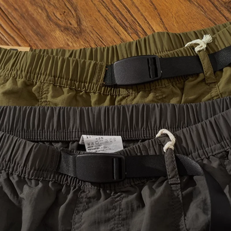 Pantalones cortos con correa y hebilla para hombre, Shorts ajustados de secado rápido con múltiples bolsillos para trabajo al aire libre, de cinco puntos