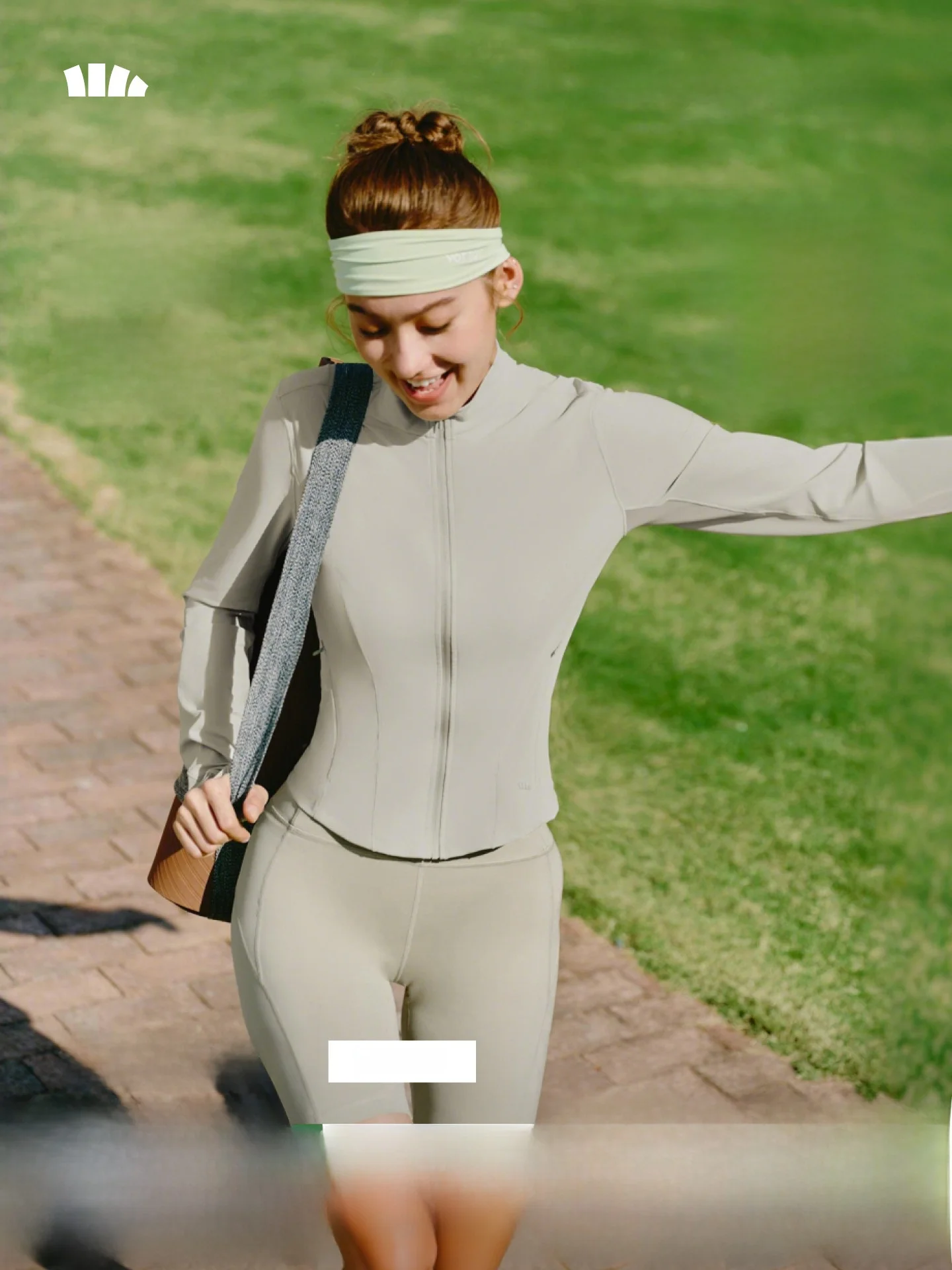 

Женская легкая поддерживающая куртка из бананового волокна с защитой от солнца, охлаждающая, дышащая, для активного отдыха, корректирующая фигуру, для йоги и спорта