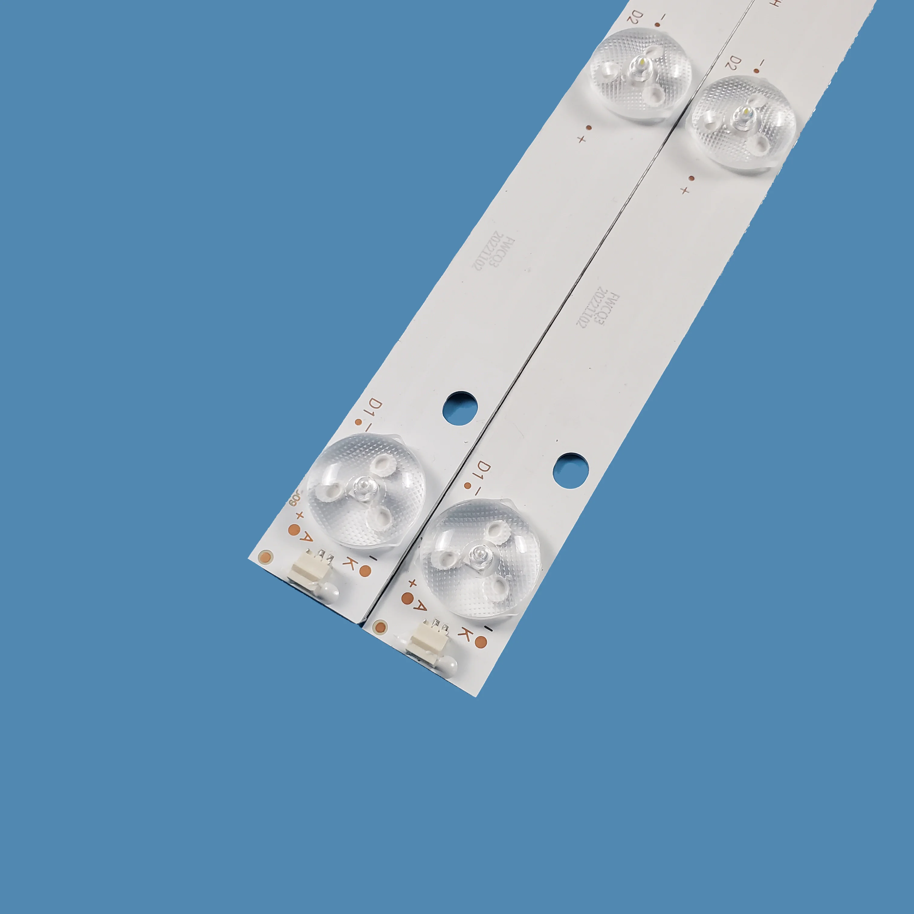 The Application of LED32HD690 Strip KJ32D08-ZC21F-05 303KJ320038 ML-3215Y LE-8822A32 E503117 M32D-3A LE22A HD32 xj32d08-zc21fg