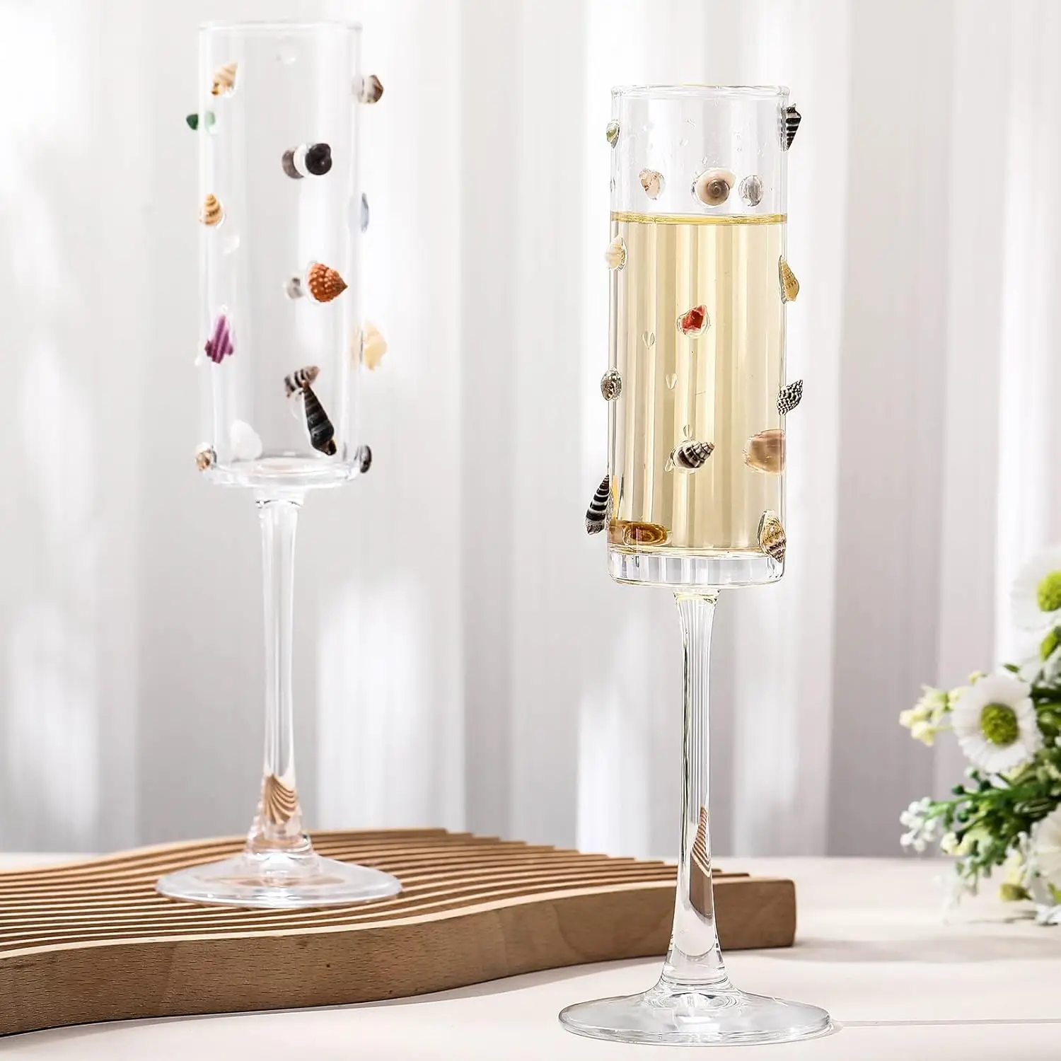 

2 Pack 3D Conch Shell Champagne Flutes, 6 oz Ocean-Themed Handmade Glass Wine Glasses for Weddings, Beach Parties, Home Bar