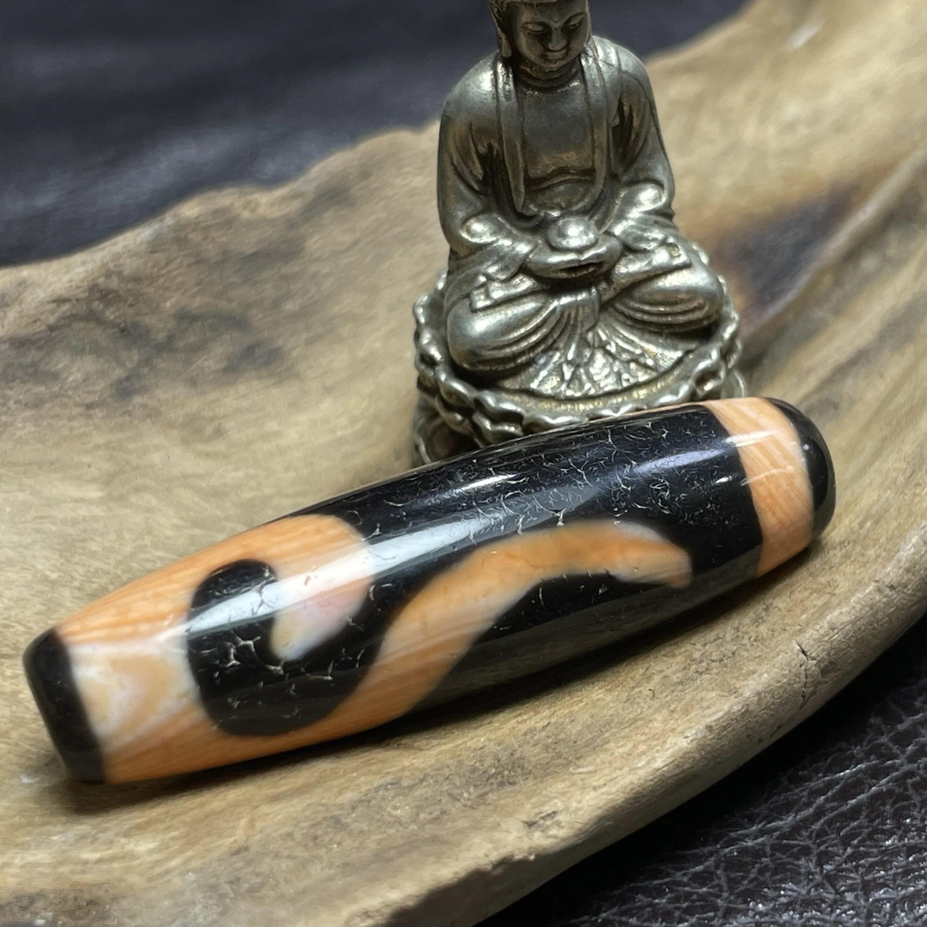 Tibetan horse red meat to pure dragon scale pattern auspicious dzi pendant necklace 12x42mm