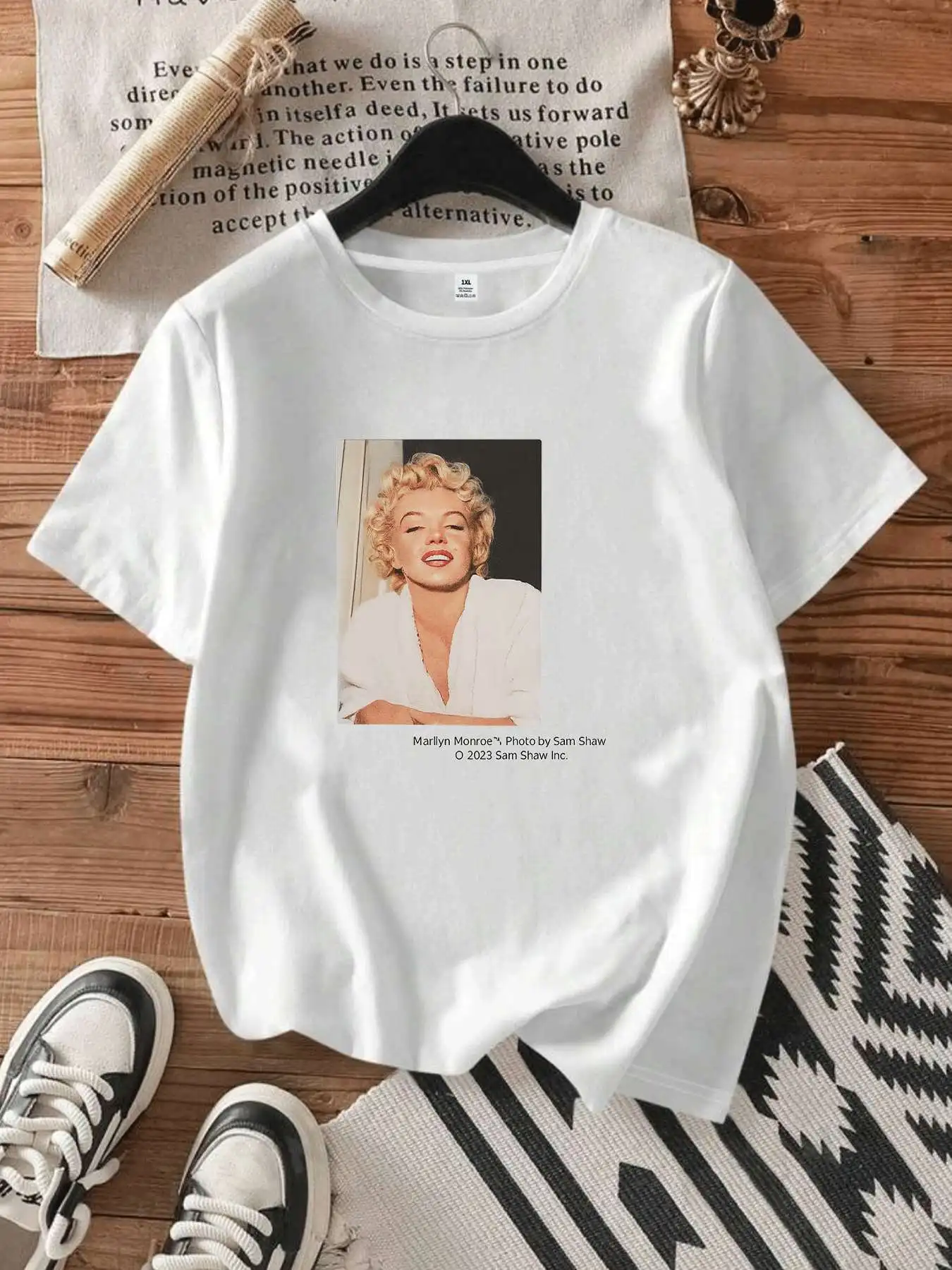 

【114937】Женская футболка больших размеров с круглым вырезом и короткими рукавами, эластичными полурукавами и модными принтами