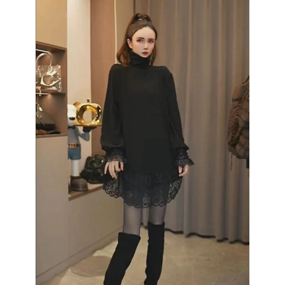 가을과 겨울 새로운 스타일 레이스 불규칙한 스플 라이스 탑 여성을위한 유행 높은 목 긴팔 솔리드 컬러 티셔츠