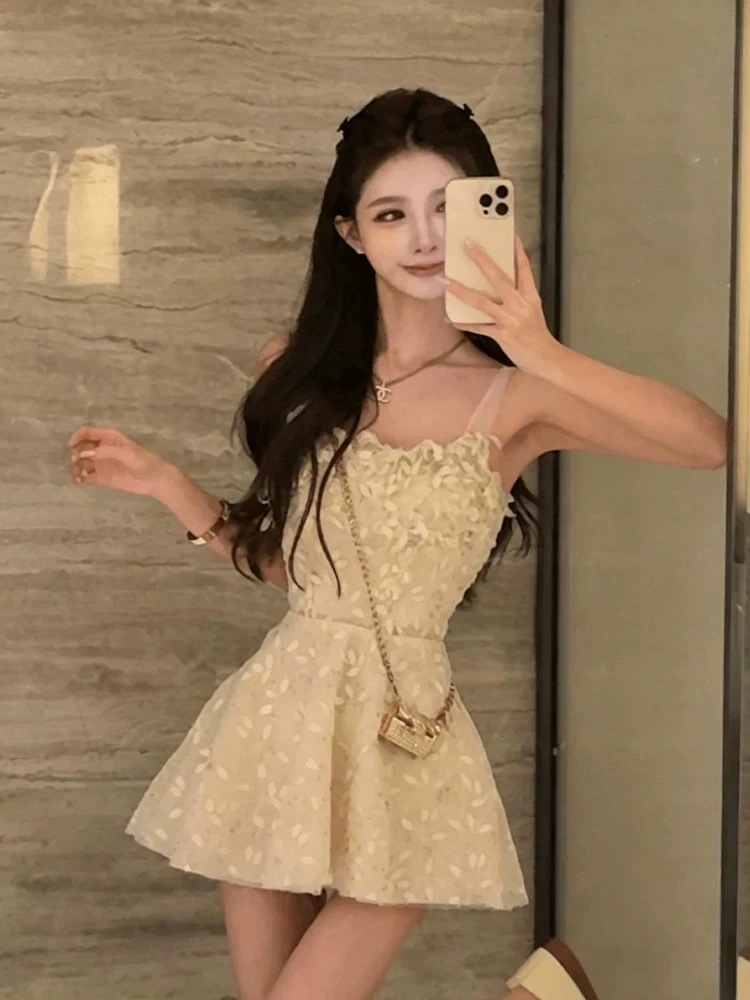 

XZY Heavy Embroidery Short Skirt Women's Summer Slim Fit High Waist Birthday Date Appointment Skirt French Style Polyester Fiber