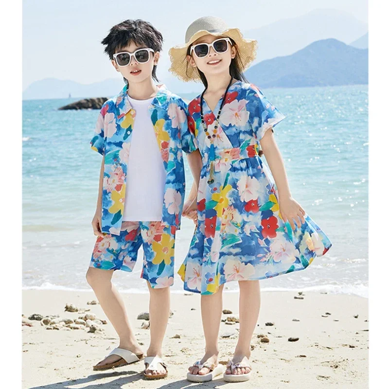 2024 Family Matching Look Brother and Sister Beach Clothes Dad Son Floral Shirts Two Piece Mom Daughter Holiday Dress Vacation