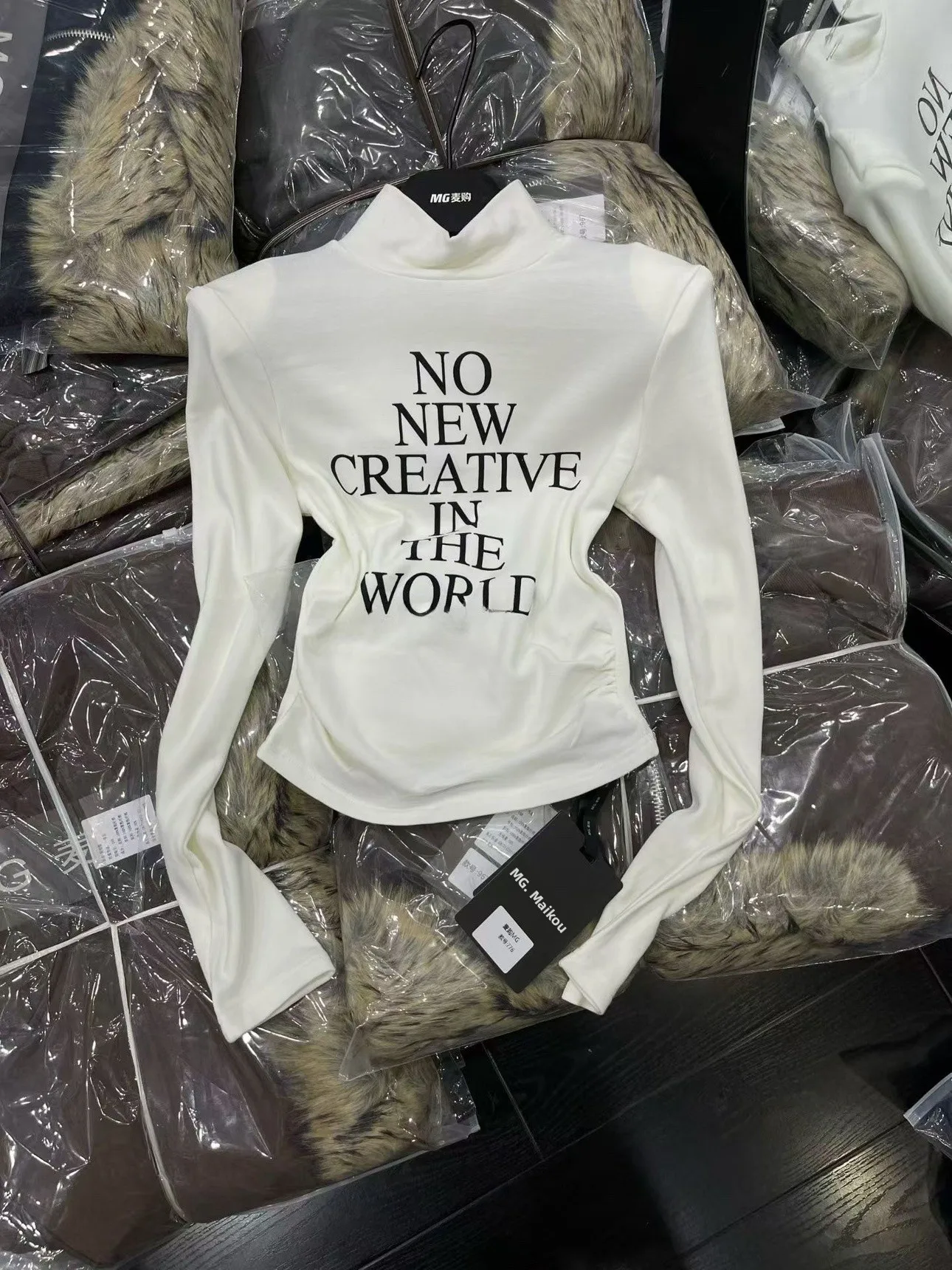 

Зима 202, женская длинная футболка с высоким воротником и буквенным принтом Sve, облегающая футболка с подплечниками, мягкий удобный корейский топ