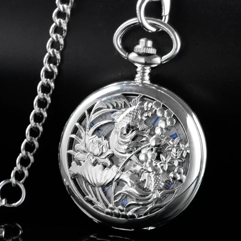 Silver Hollow Fish Design Vintgae Manual Mechanical Pocket Watch Blue Romen Numerals Watch Face Pendant Necklace Clock Man Women