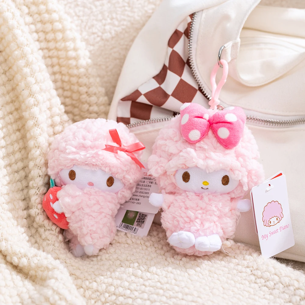 Sanrio Piano oveja rosa colgante de felpa monedero Kawaii niñas bolso encantador teléfono coche llaveros de felpa Piano ovejas llaveros rellenos