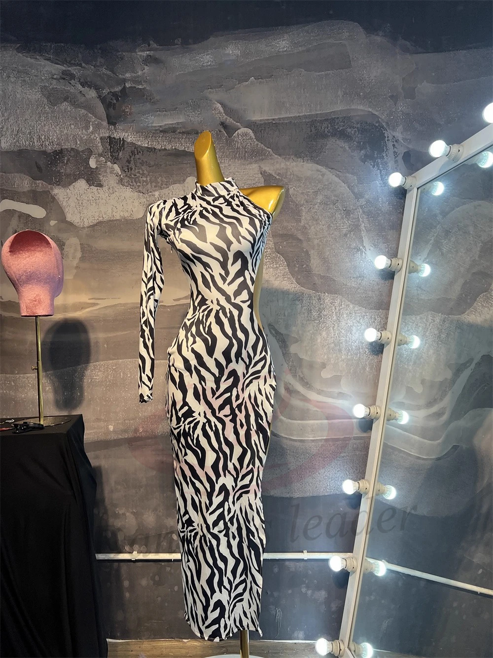 

Latin Dance Costume For Women, Adults, And Children, High-End Customized Zebra Print Tango Performance Dress