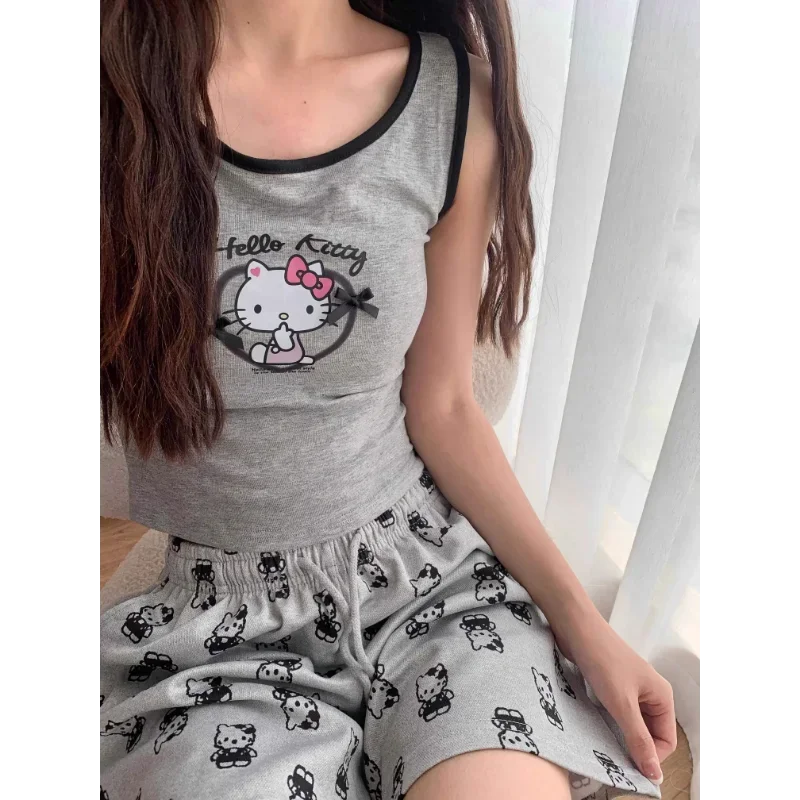 Sanrio Hello Kitty Seidenpyjama Damen Herbst Baumwolle Damen Strapsweste mit Brustpolster Casual Homewear Pyjama Hosen Set