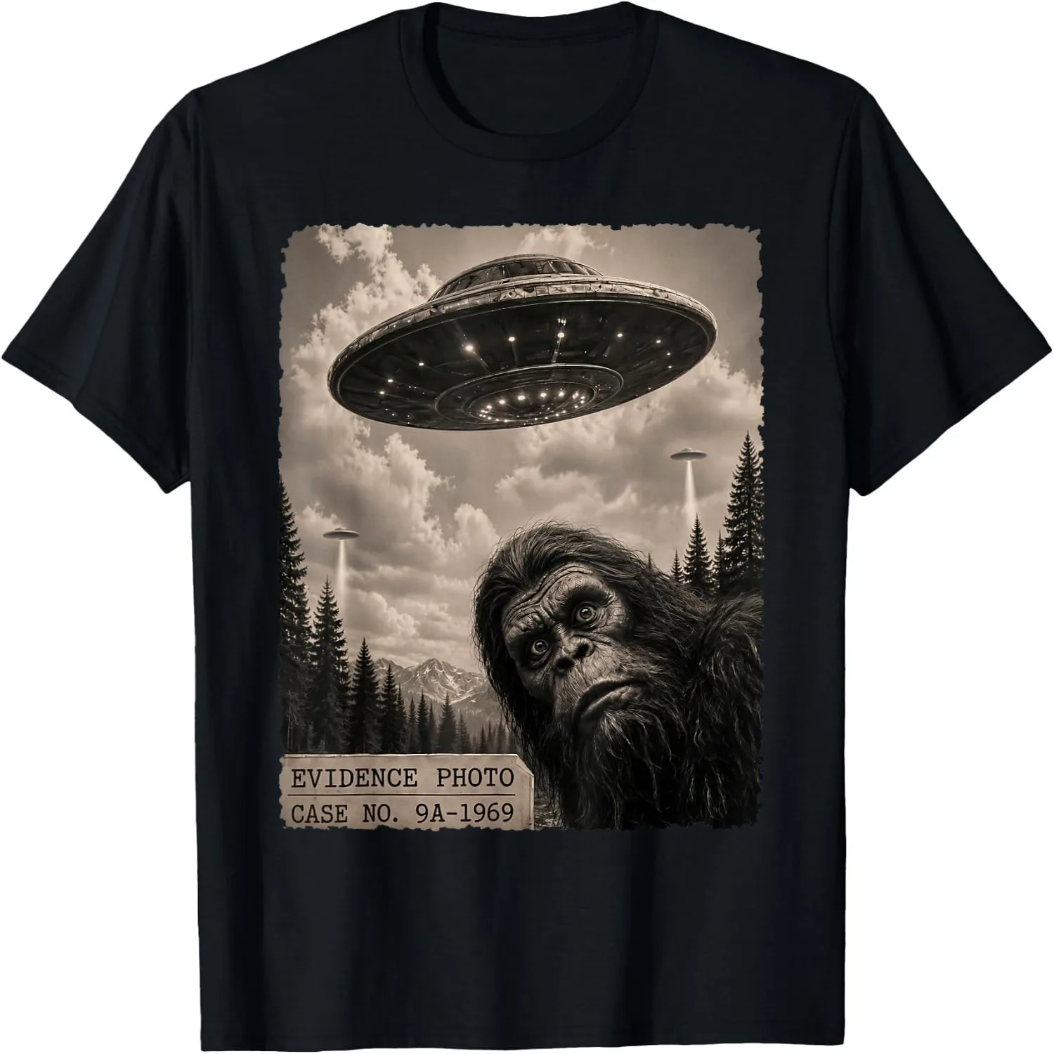 Funny Bigfoot Graphic Tee Alien UFO Vintage Evidence Photo T-Shirt Cotton t-shirt, Vintage t-shirt,