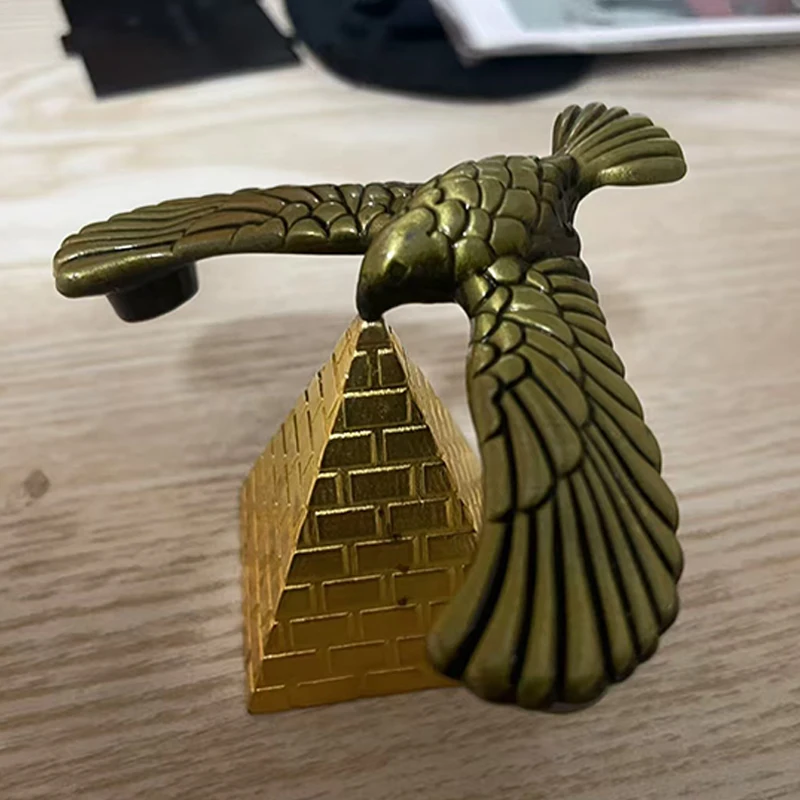 Verbazingwekkend evenwichtsvogelspeelgoed met piramidecombinatieset Fysiek Wetenschap Kantoor Desktop Nieuwigheidscadeaus voor volwassenen Stressverlichting
