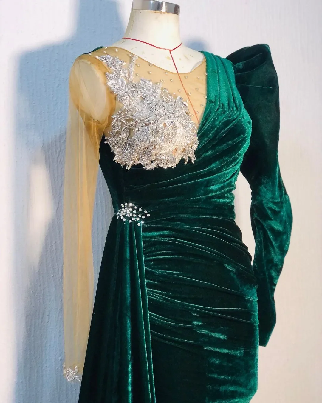 Vestidos de Fiesta de terciopelo verde oscuro con cuello redondo, sirena árabe, cuentas de cristales, mangas largas, noche, fiesta Formal, recepción, cumpleaños, Enga