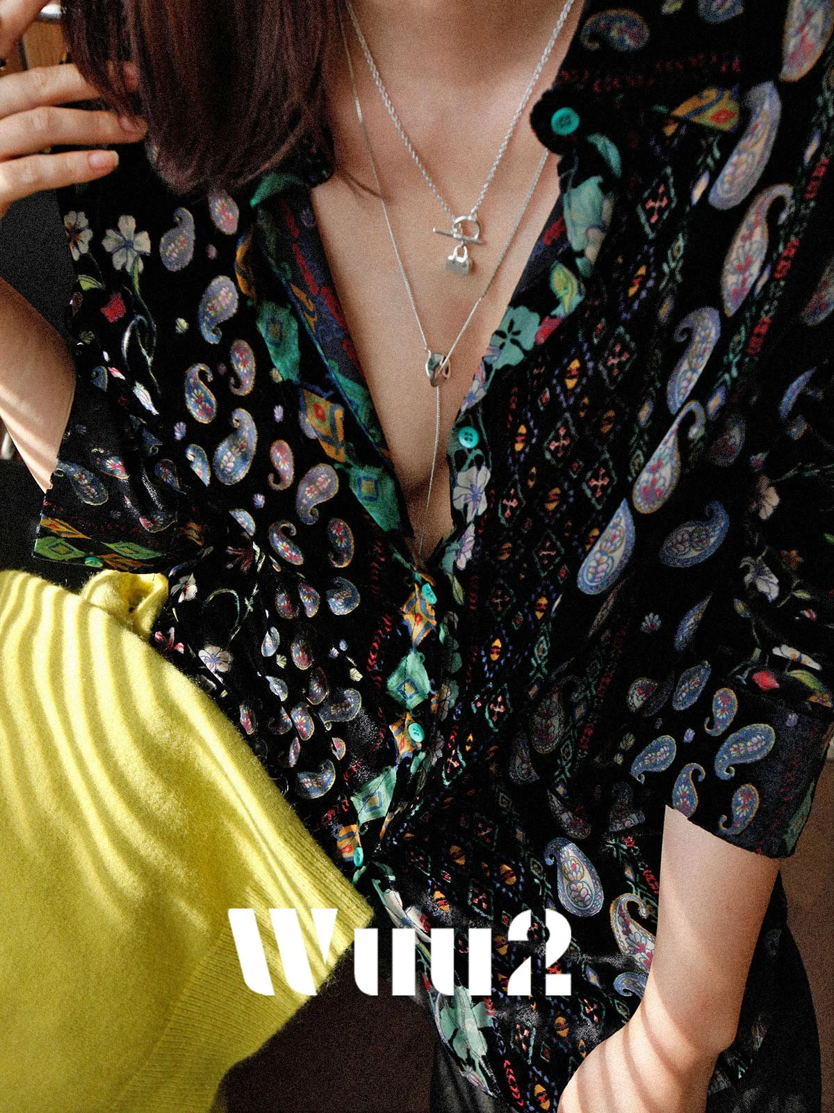 

Футболка Wuu2 Perseus Retro с бархатным цветочным узором и резьбой, уникальный дизайн, объемная обработка поверхности