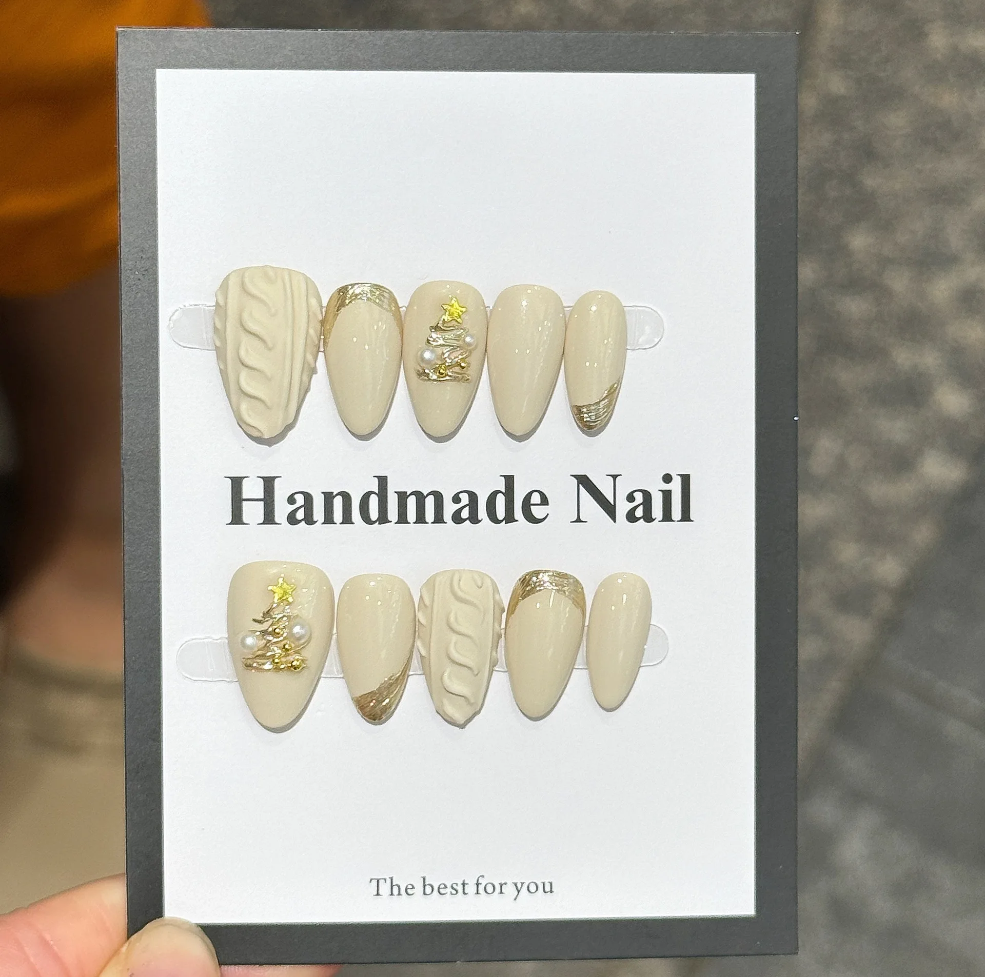 

10pc Handmade Hand-Painted Christmas Press on Nails Creamy Apricot-Colored Tree False Nail Short Almonds Removable Wearable Nail