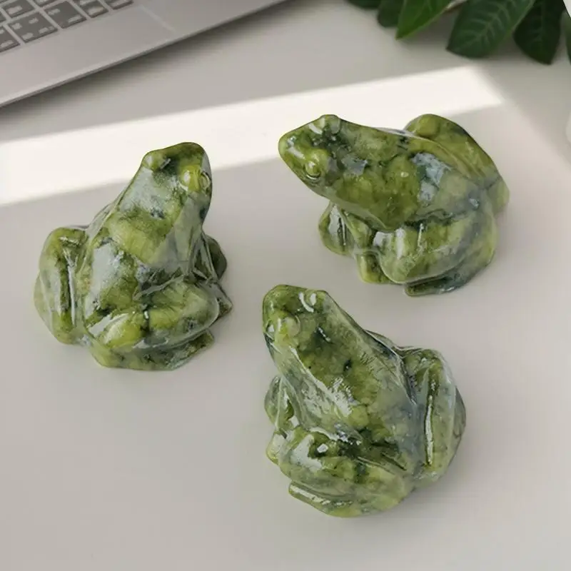 

Нефритовая фигурка лягушки, счастливая лягушка, нефритовая статуя, ручная резная фигурка животного, украшение для дома для спальни, рождественская медитация