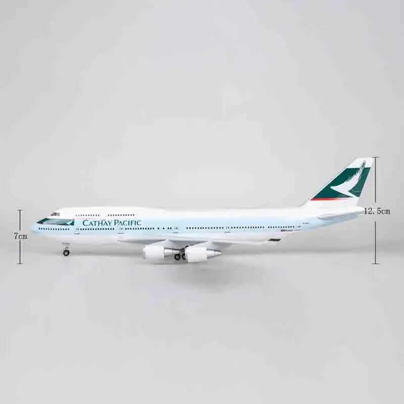 47CM 1/150 Scale Airplane B747 Cathay Pacific Airline Model W Light Landing Gears Diecast Resin Plane for Collection Gift