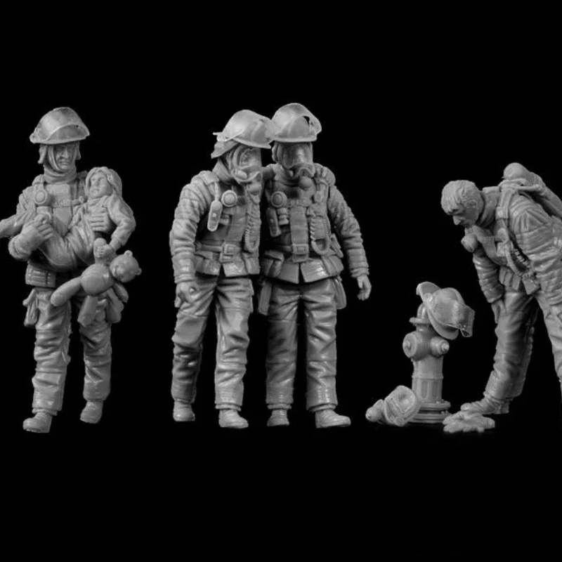 1/35 Scale die-cast Resin Figure assembled model Kits Garage Kit Firefighter Collection Unassembled and Unpainted 810
