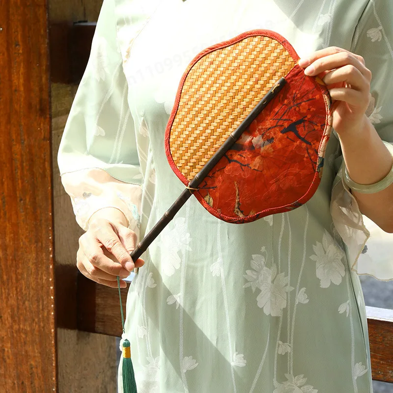 Handwoven Bamboo Chinese Round Fan, Vintage Lacquer Hand Fan for Summer Cooling, Traditional Chinese Style Gift
