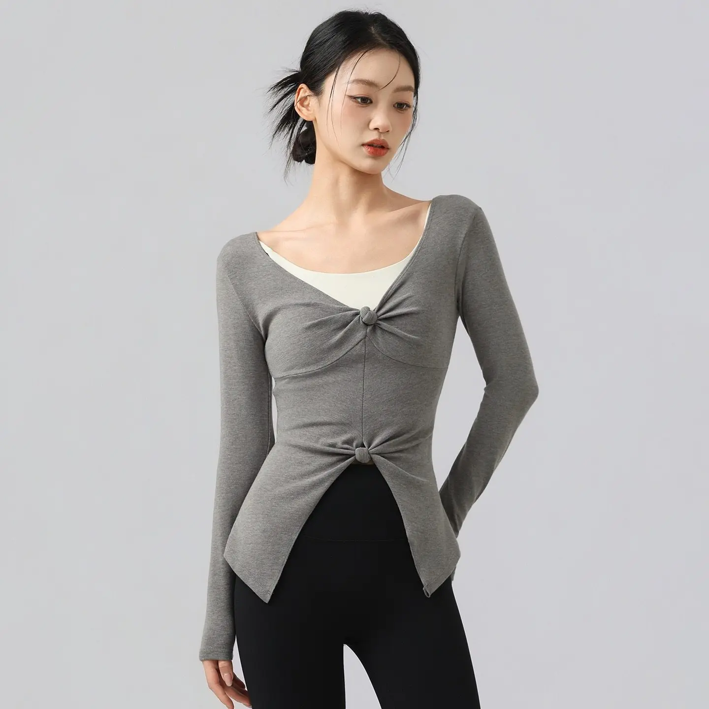 Sexy V-Ausschnitt Yoga Langarm-Schlankheits-Fitness-Top Doppelknoten Schlankes Lauf-Sportshirt für Damen für Herbst und Winter – Detail 2